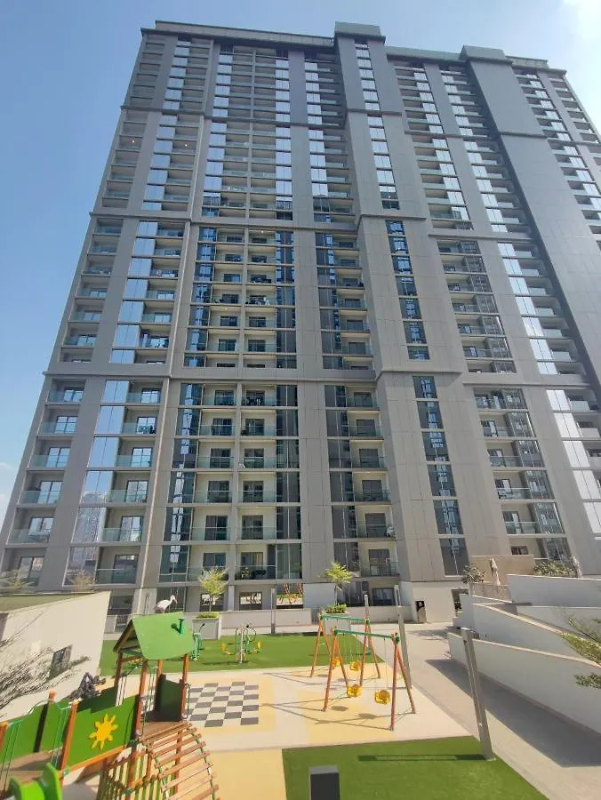 Apartment Modern 1 Bedroom - Close To Business Bay - Sobha Creek Vista Dubai United Arab Emirates